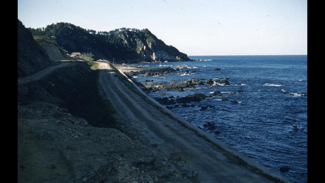 1953년 강원도 강릉 인근지역 해안도로 개설 모습 썸네일