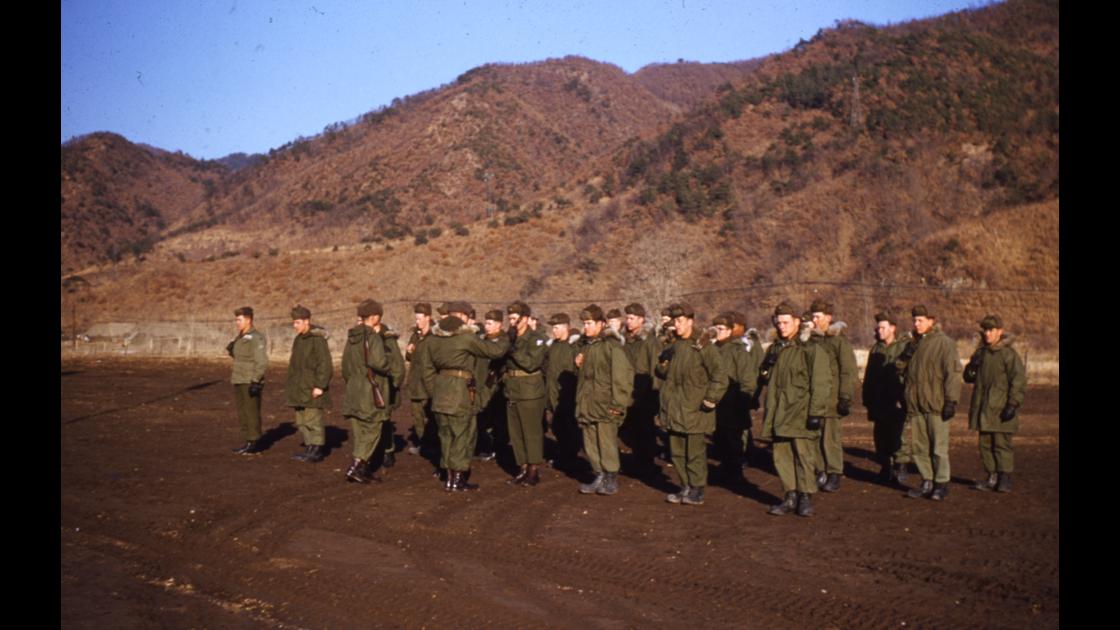 1952년 겨울 미군 제3보병사단 국기 하강식_1 썸네일