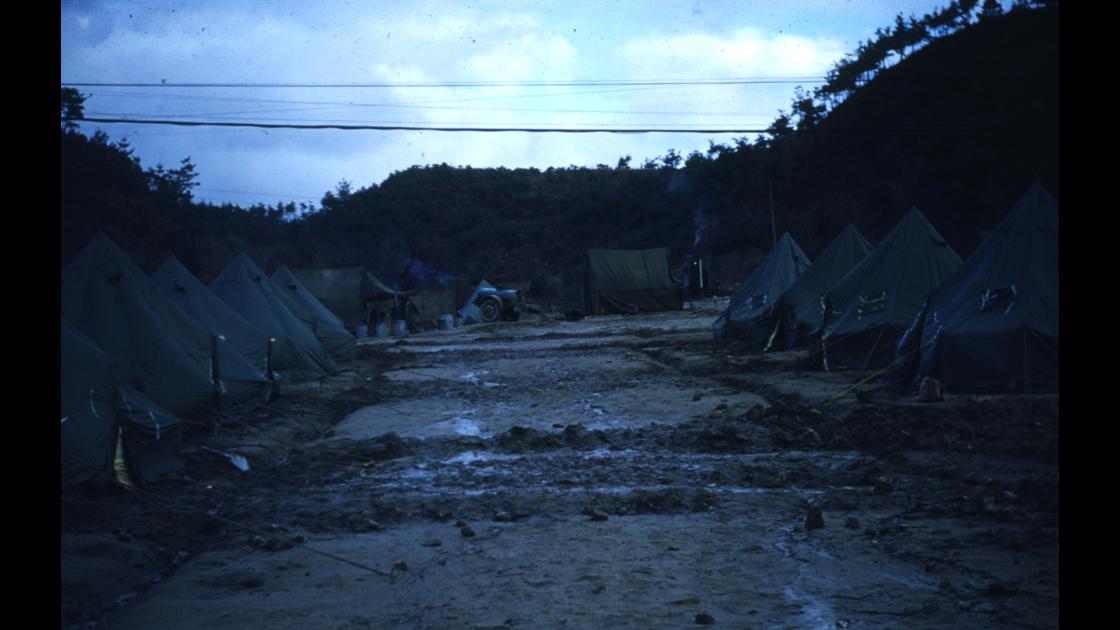 1952년 미 해병대 야전캠프 썸네일