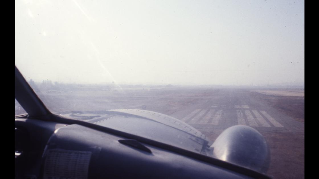 1967년 강원도 원주 미군기지 CAMP LONG의 착륙_2 썸네일