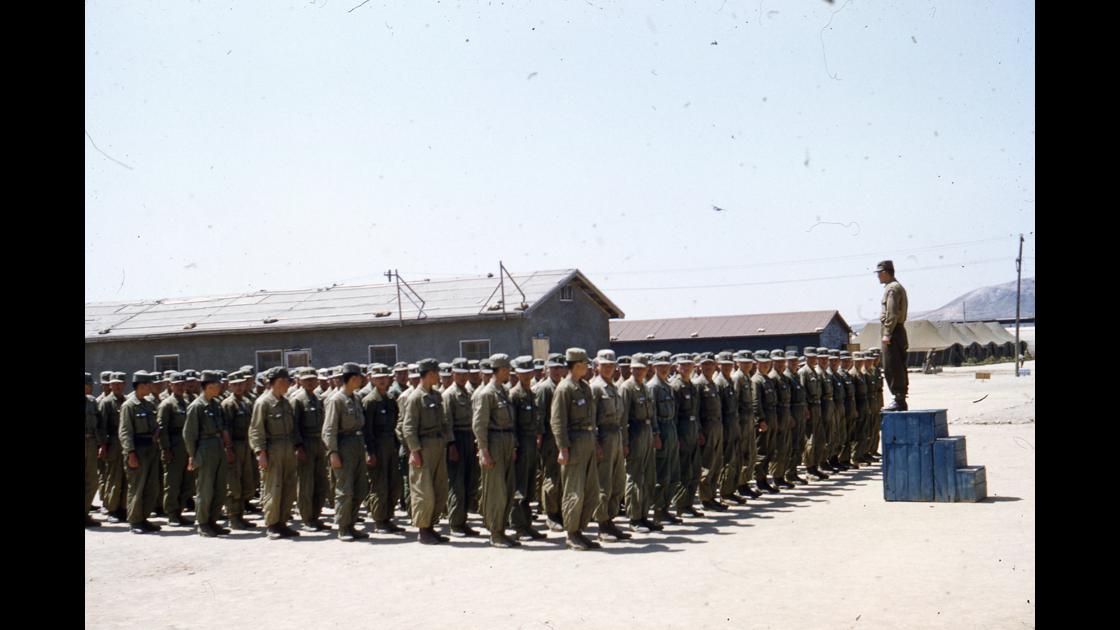 1952년 광주 보병학교 교육생 훈련_점호 썸네일