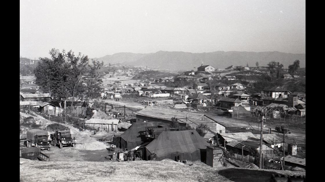1951년 서울 외곽 모습과 인근 군부대_1 썸네일
