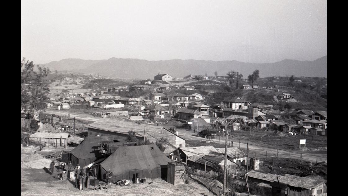 1951년 서울 외곽 모습과 인근 군부대_2 썸네일