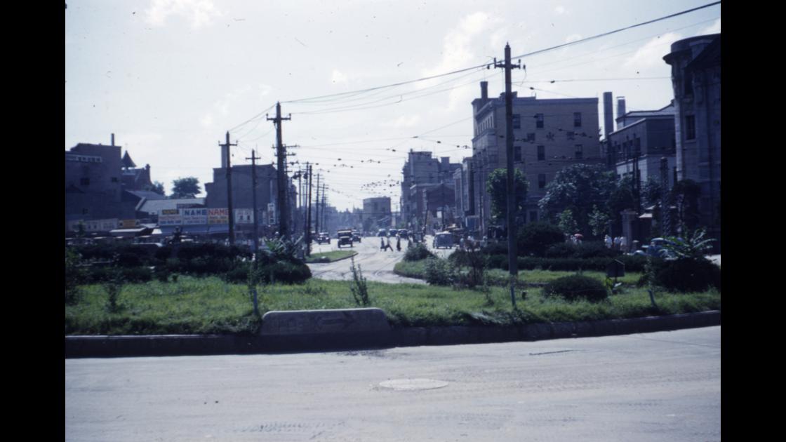 1953년 서울의 로터리 주변 모습 썸네일