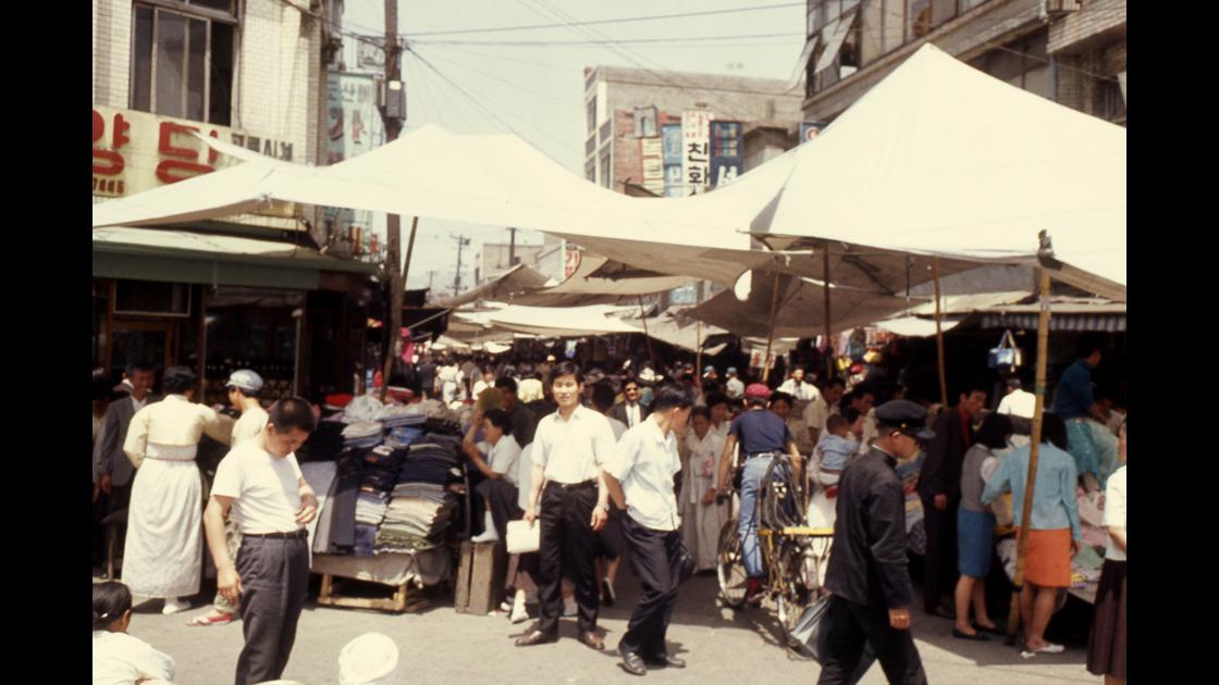 1968년 서울 남대문시장 모습 썸네일