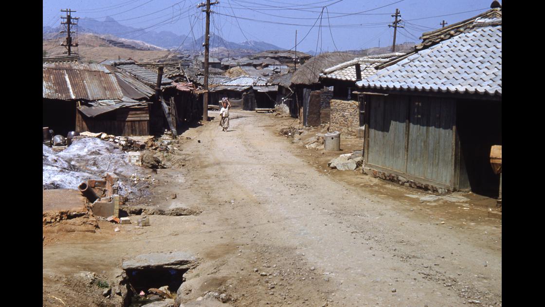 1951년 5월 서울 도봉구 창동 인근 마을 모습 썸네일
