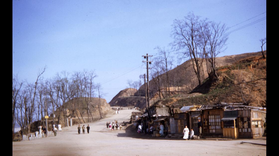 1953년 서울 영등포 고갯길 썸네일