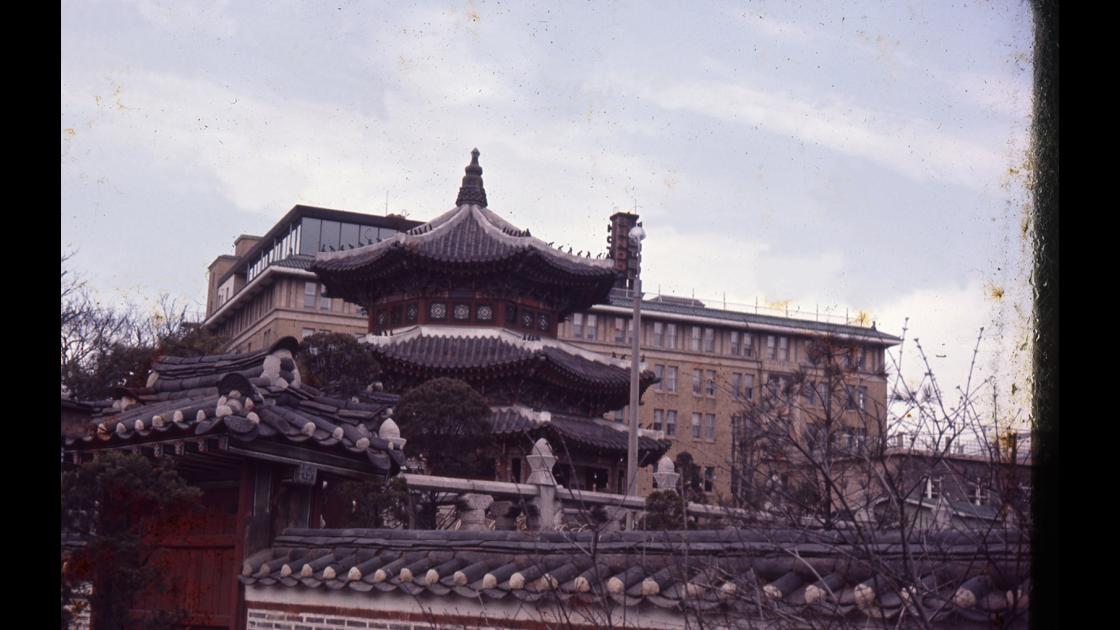 1959년 서울 원구단과 조선호텔 썸네일