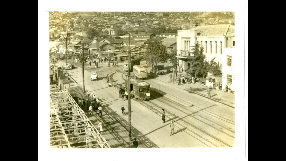 1953년 부산 중구 남포동 지하철자갈치역 일대 썸네일