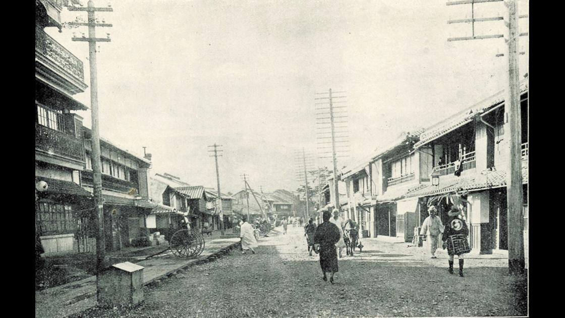 1905년경 부산 광복동 현 명보사 앞 썸네일