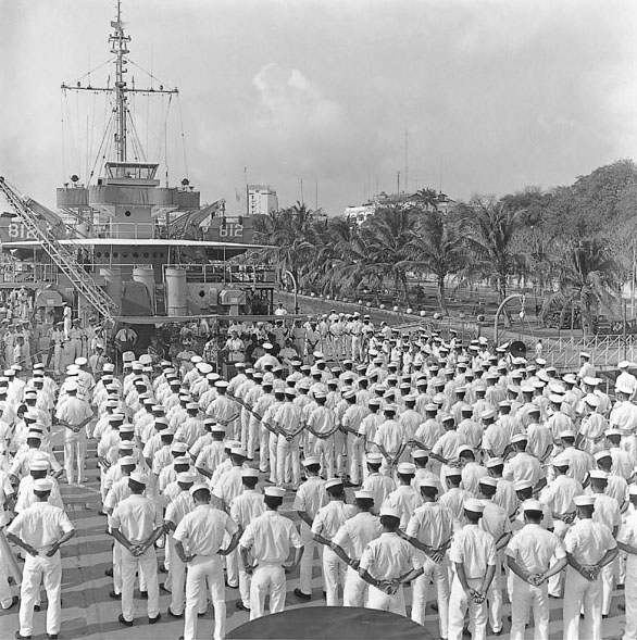채명신 베트남 한국군 사령관 백구부대 제8차 함정교대식 참석 썸네일
