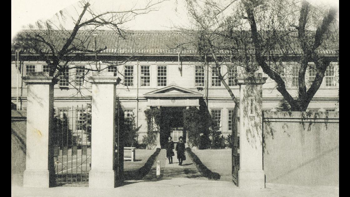 1926년 부산 서구 토성동 부산공립고등여학교_현 경남중학교_1 썸네일