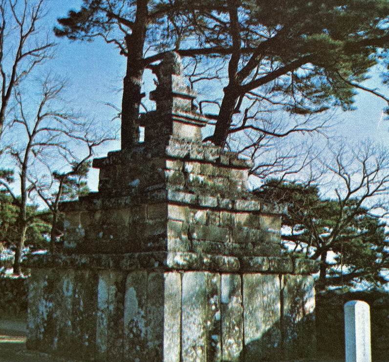 1971년_도리산 석탑 썸네일