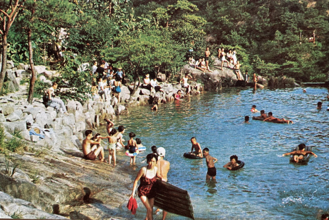 1971년_도봉산 야외수영장 썸네일