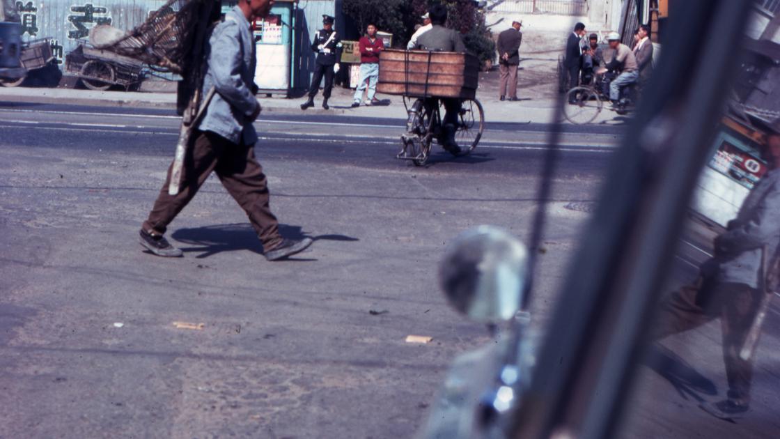 1967년 6월 부산 동구 좌천동 데레사여고 앞 대로 썸네일