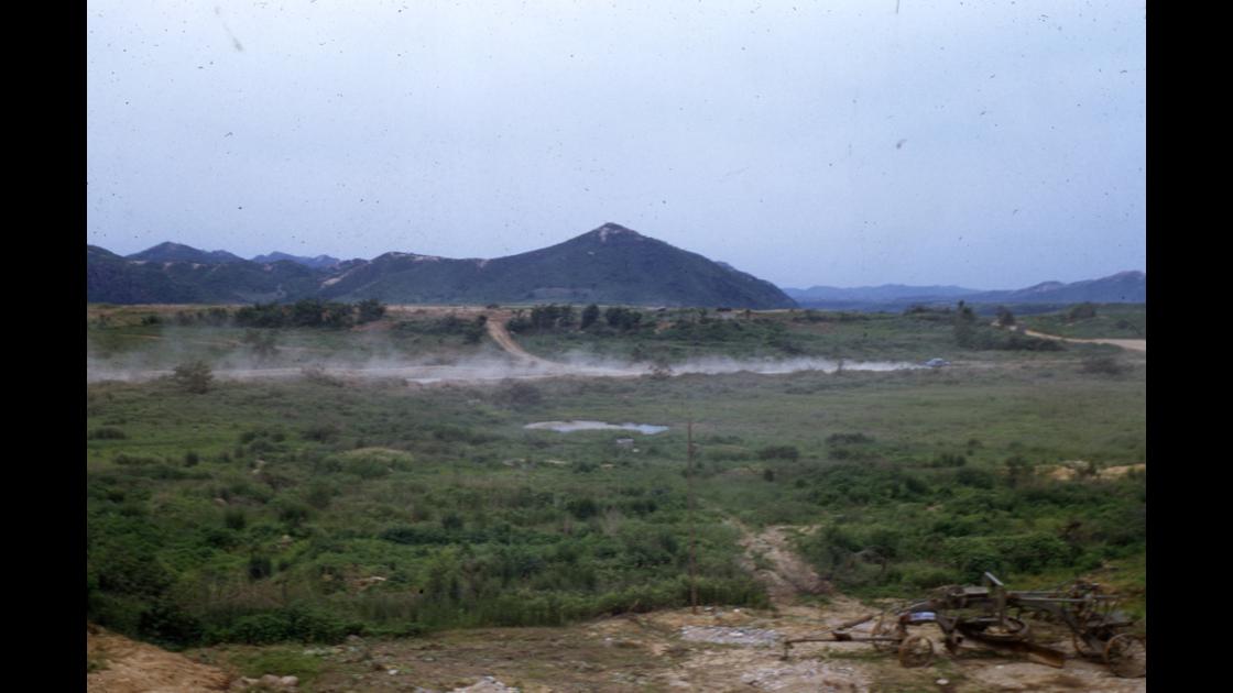 1954년 1월 유엔군사령부 송환처리부 618의무대 서쪽 풍경 썸네일