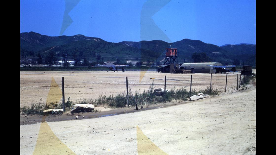 1954년 8월 미군 제25사단 항공관제소 썸네일